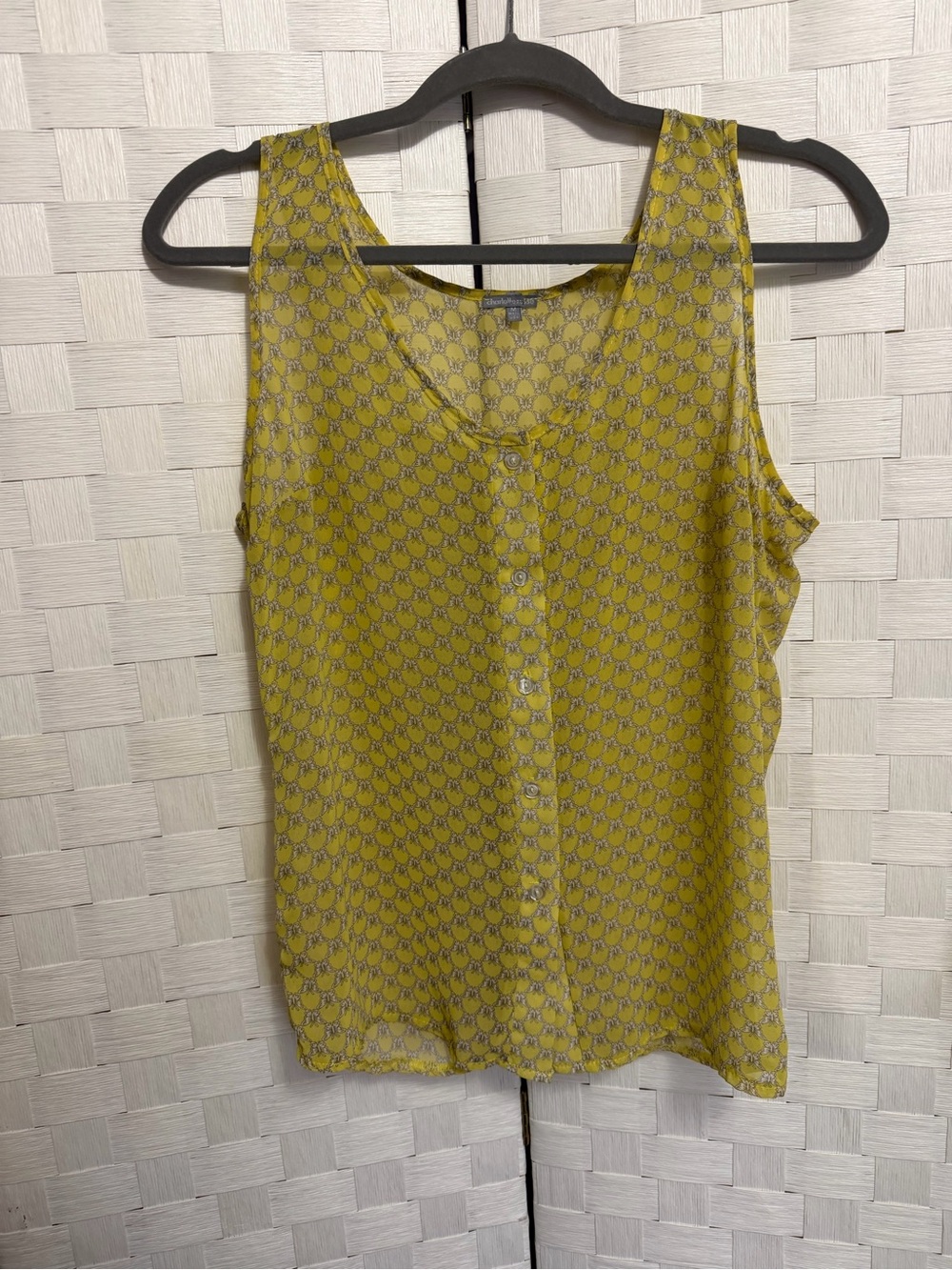 Charlotte Russe Yellow Printed Sleeveless Button Tank